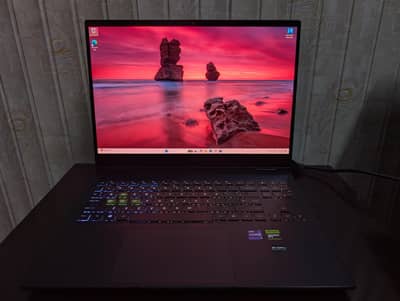 HP OMEN Transcend 16 Gaming Laptop (i9-14900HX, RTX 4070, 32GB, 240Hz)