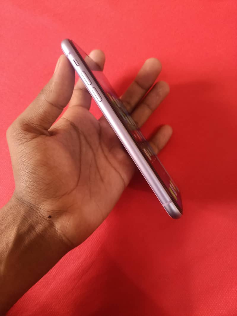 Apple iPhone 11 5