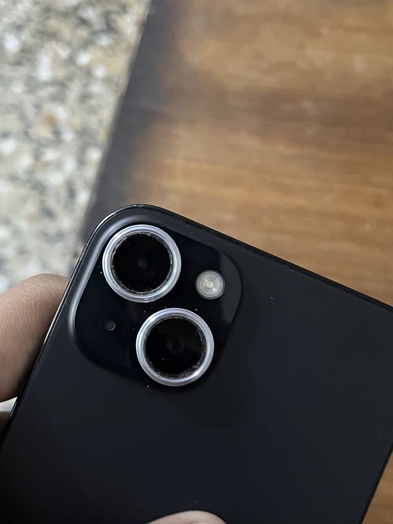 Apple iPhone 15 4