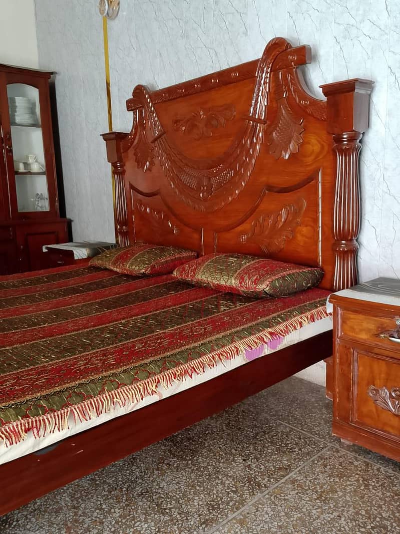 Wooden Bed | Sofa Set | Almari Dressing | Dining Table 0