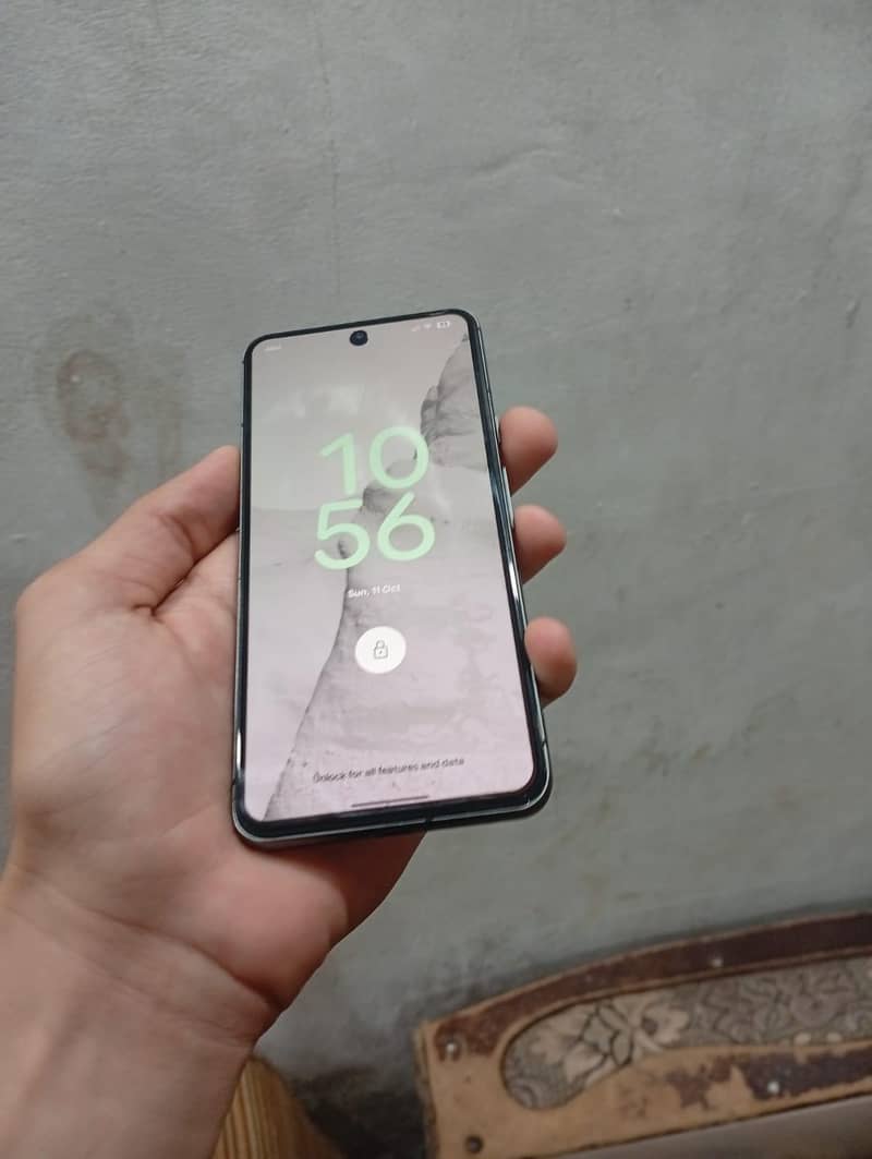 Google Pixel 8 2