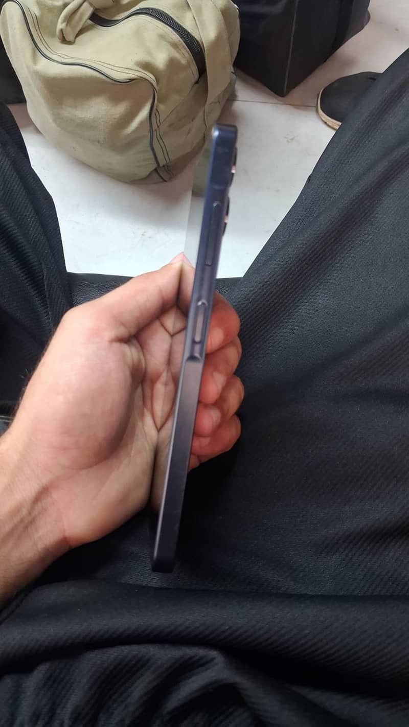 Samsung Mobile A06 3