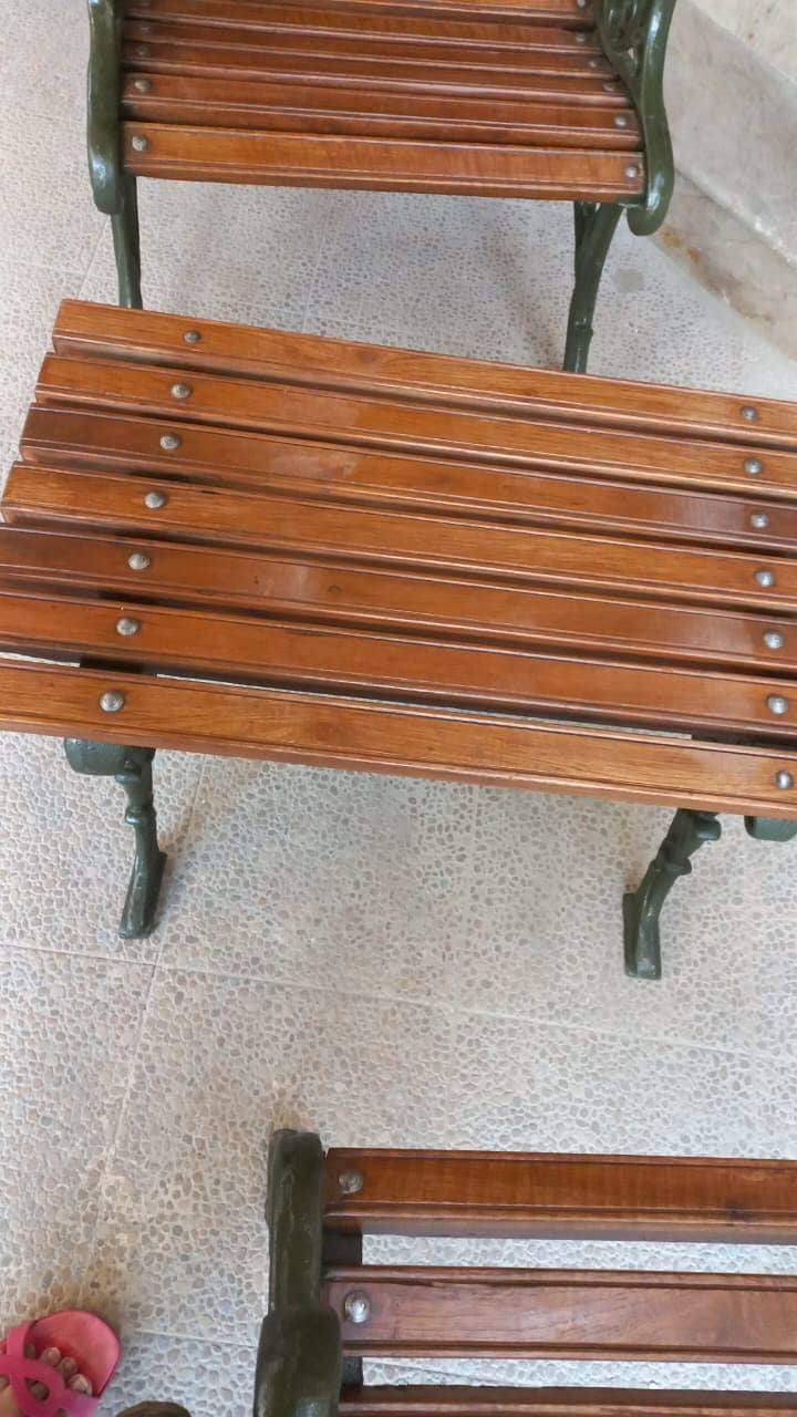 Chairs teak 10