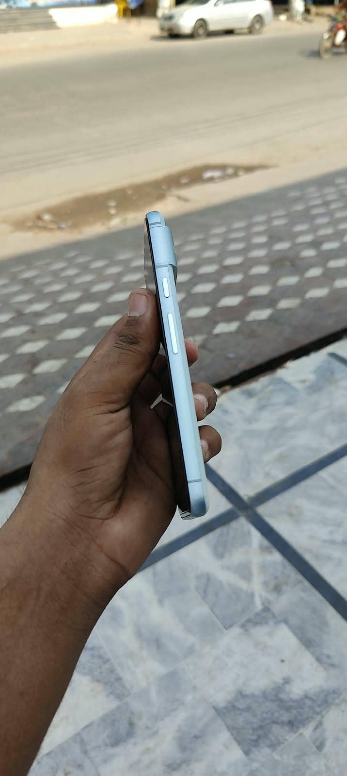 Google Pixel 8 1