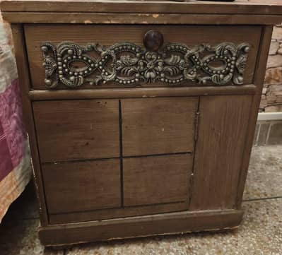 King size bd with dressing table 2 sofa and center table & 2side tabl