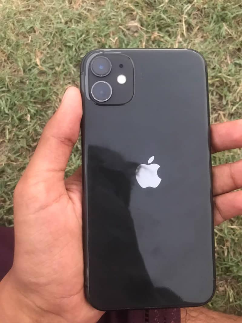 Apple iPhone 11 3