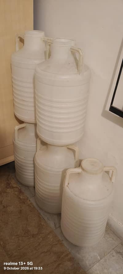 05 water cans