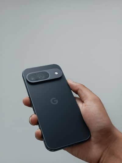 Google Pixel 9 approved black color