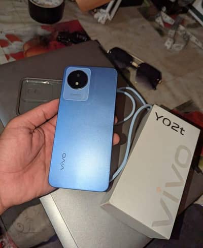 Vivo Y02t with box condition 8 by 10 neat and clean