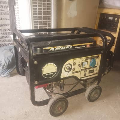 jd genratr 3.5kw ka boht achi halt m he without gaskit or betry