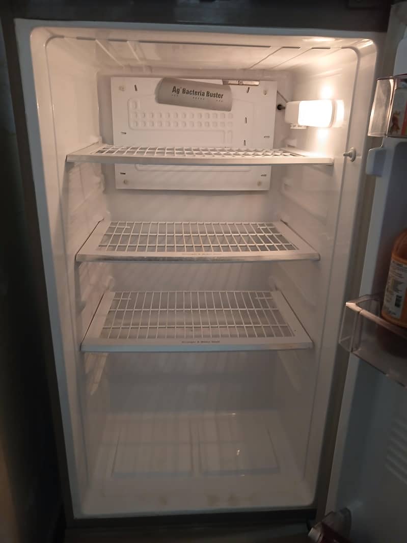 Refrigerator 1