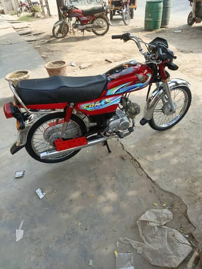 Honda CD 70cc motorcycle new condition