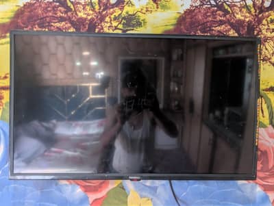 32 inch nobel LCD for sale read full add plz