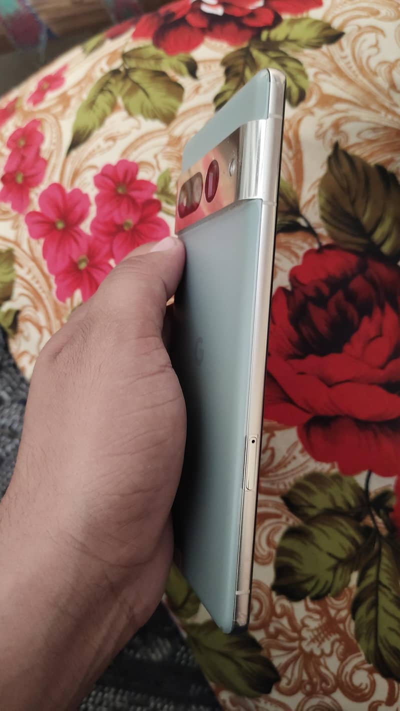 Google Pixel 7 Pro 2