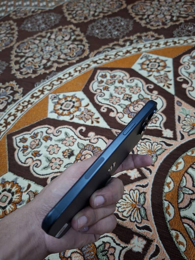 Apple iPhone 15 plus 0