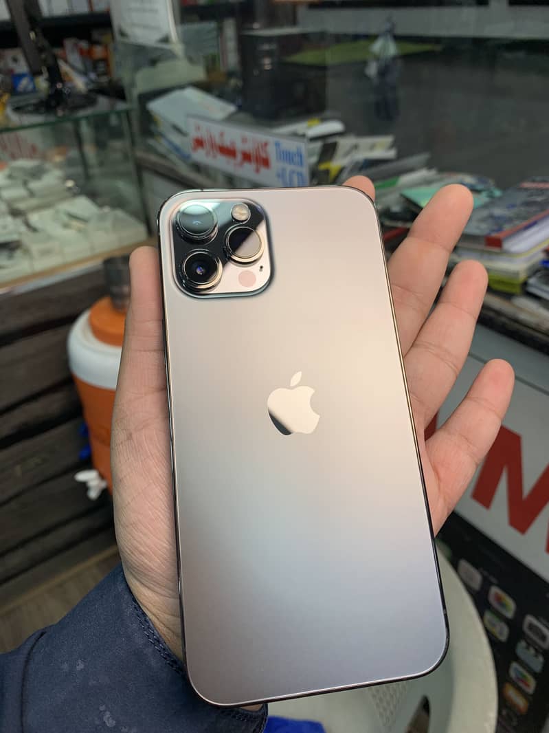 Apple iPhone 12 Pro Max 6