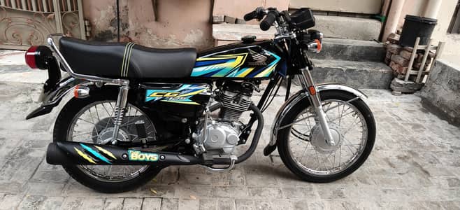 Honda 125 A piece of luck