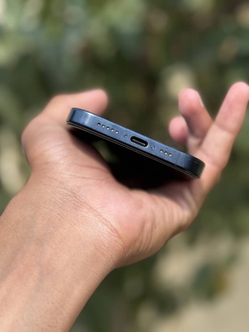 Apple iPhone 15 Pro JV 3