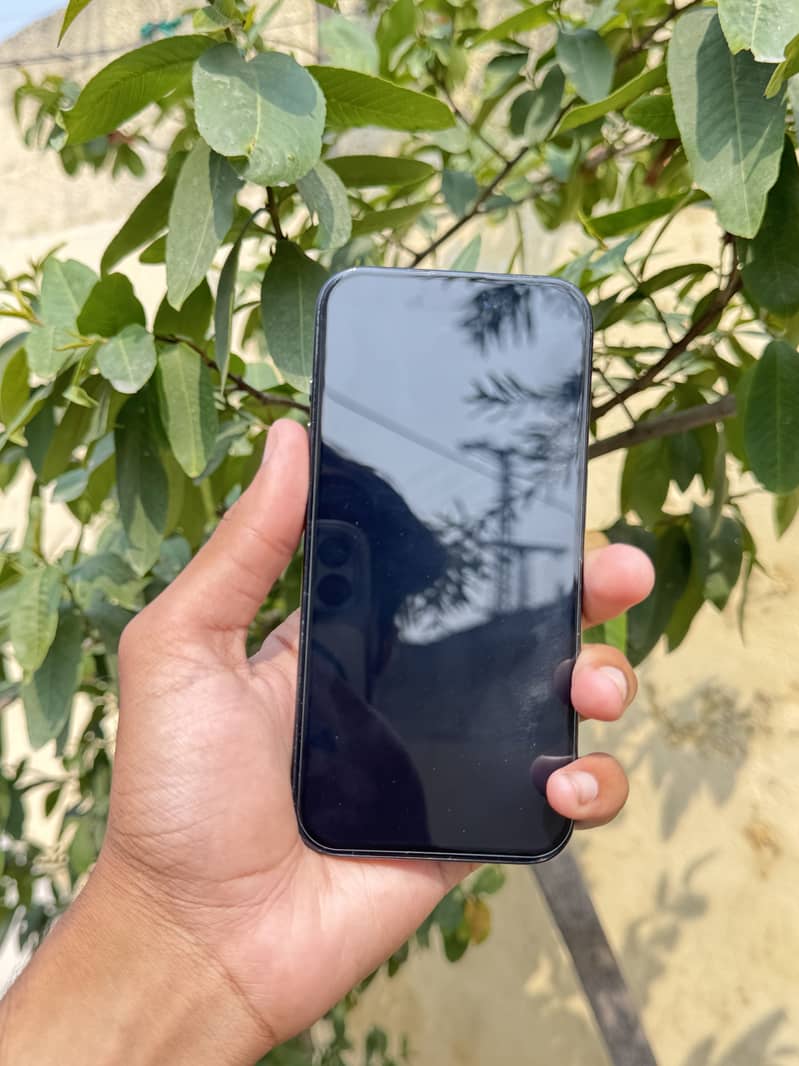 Apple iPhone 15 Pro JV 4