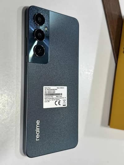 Realme C65
