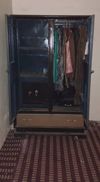 Iron cupboard wardrobes (iron almirahs)