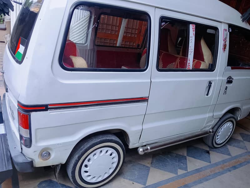 Suzuki Bolan 2011 1