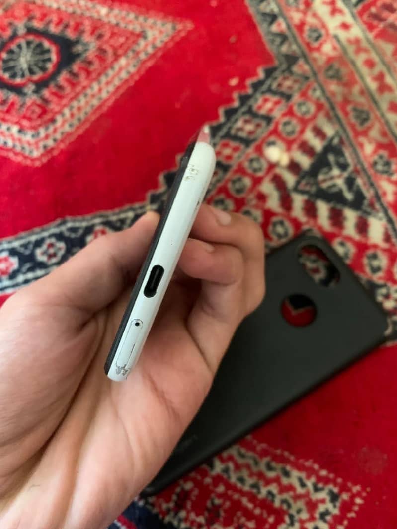Google Pixel 3 6