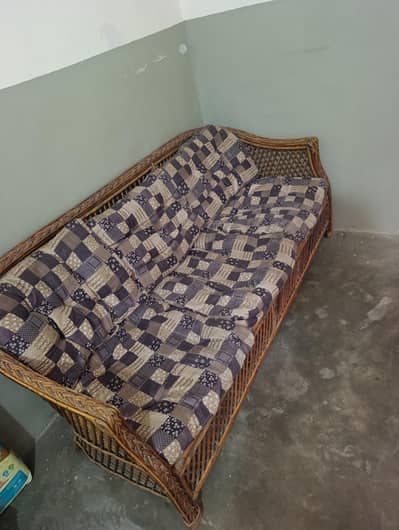 cane sofa in good condition 10/8 pick up Ur self negotiated