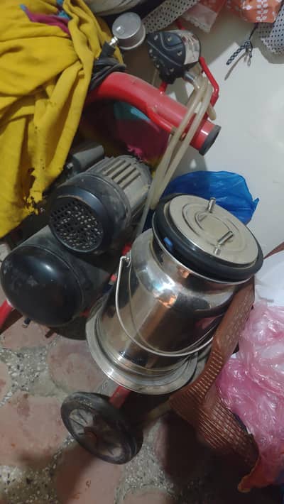 Halab Milking Machine single Bucket & Cluster Vacuum