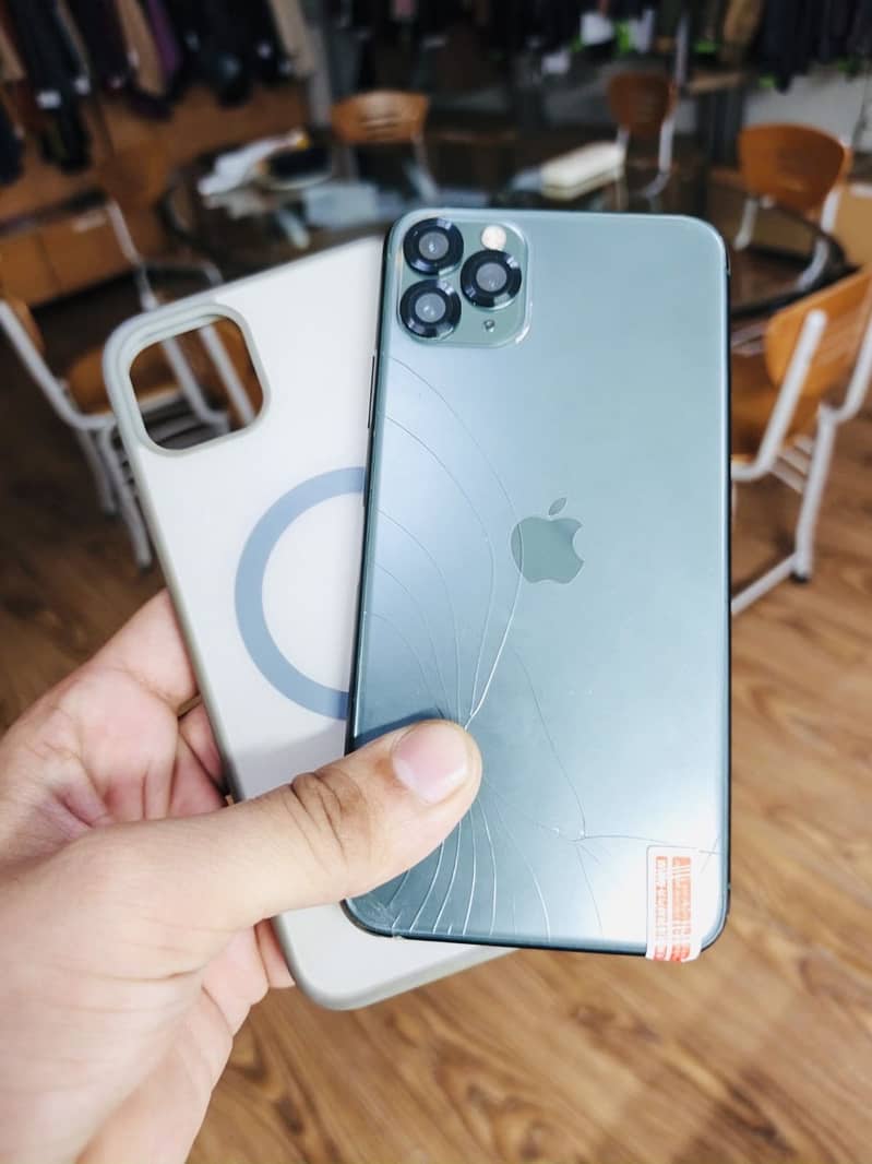 Apple iPhone 11 Pro Max 6