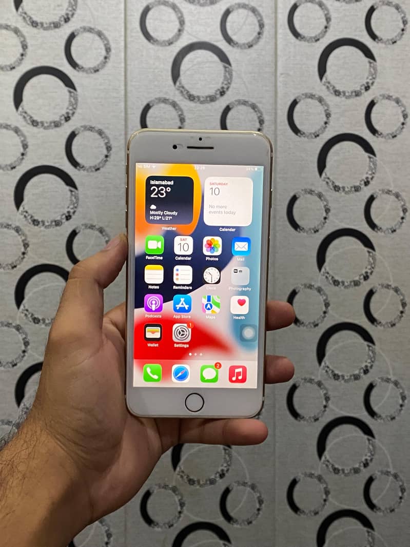 Apple iPhone 7 Plus 2