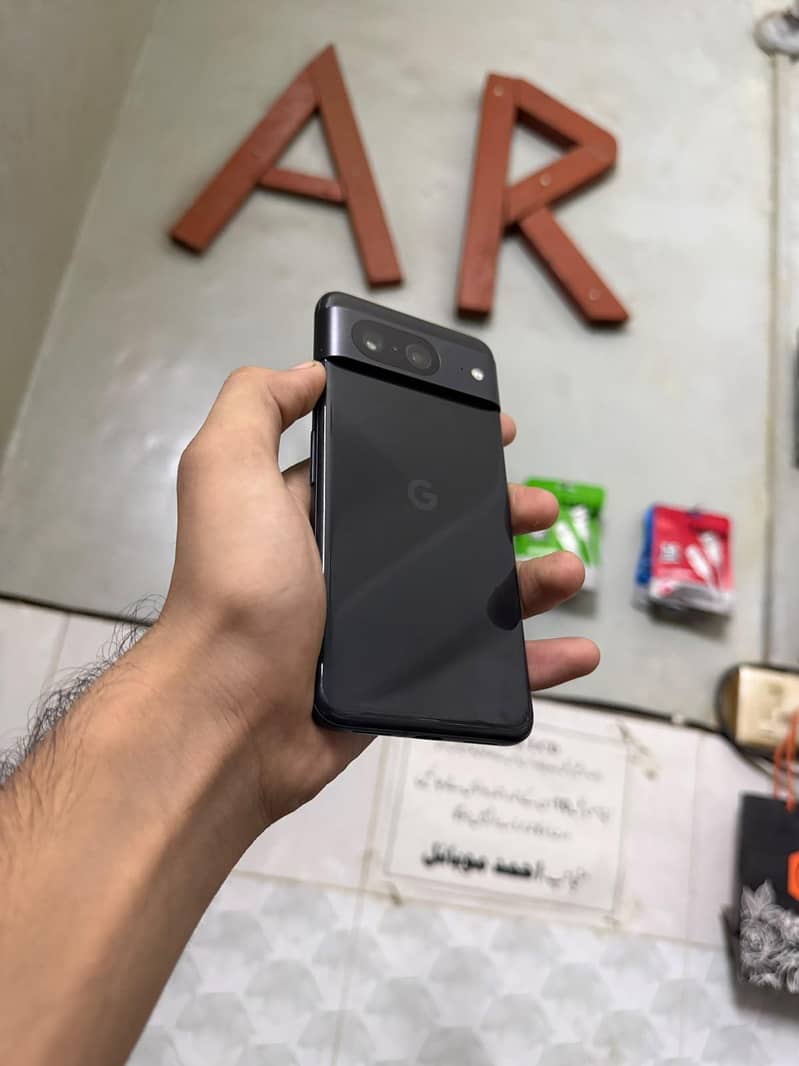 Google Pixel 8 1