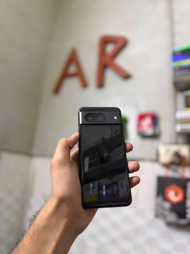 Google Pixel 8 3
