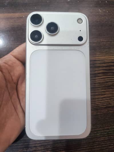 Apple iPhone XR converted to 17pro