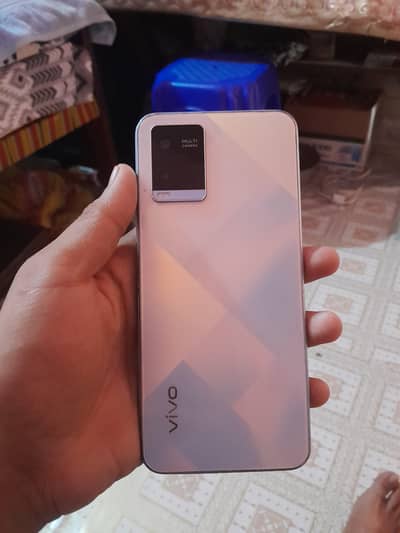 Vivo Y21
