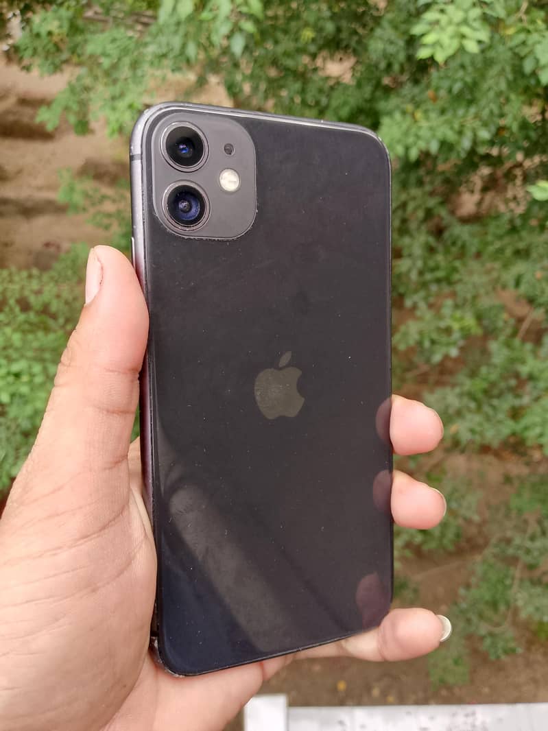 Apple iPhone 11 0