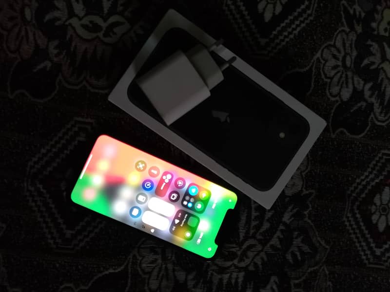 Apple iPhone 11 3