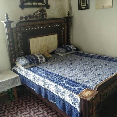 King size bed for sell without metress