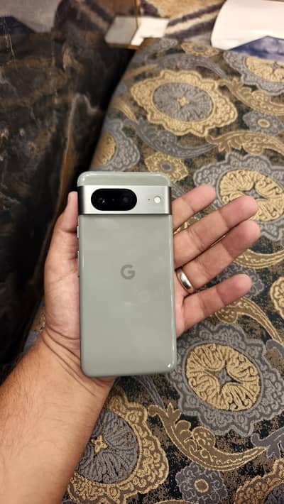 Google Pixel 8