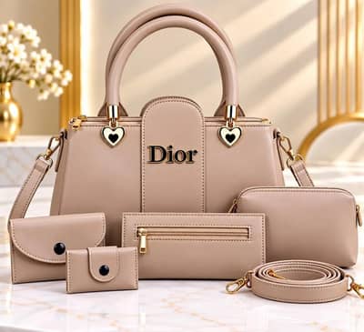 OUTSTANDING WOMEN'S LEATHER 5PCS HAND BAGS FREE HOME DELIVERY