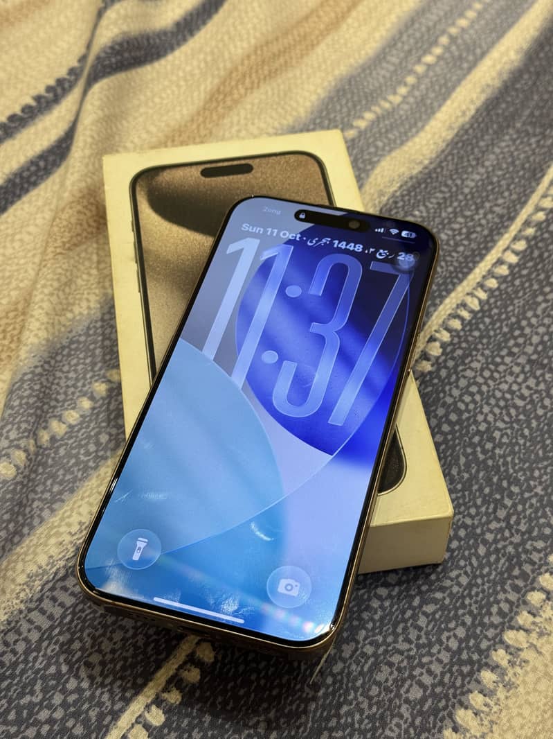 Apple iPhone 16 Pro Max 0