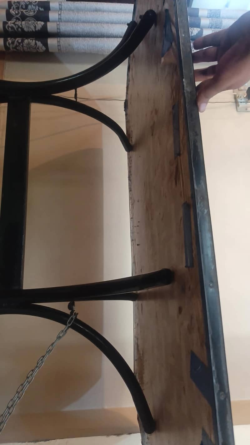 use Dining Table for sell 3