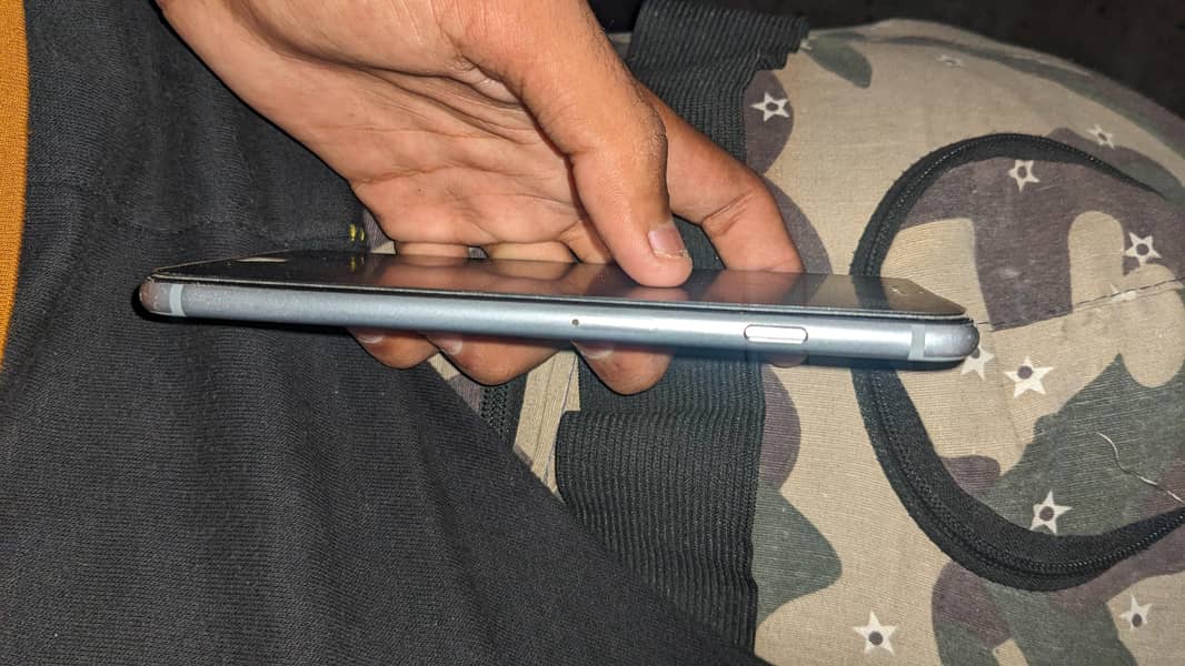 Apple iPhone 6 Plus 2