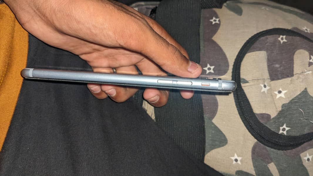 Apple iPhone 6 Plus 4