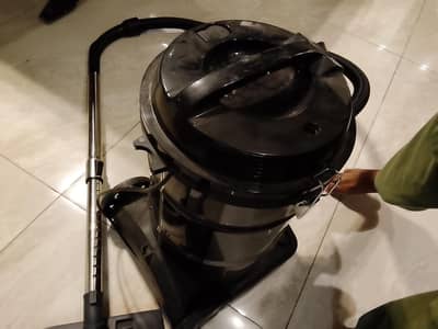 Hitachi vacuum cleaner