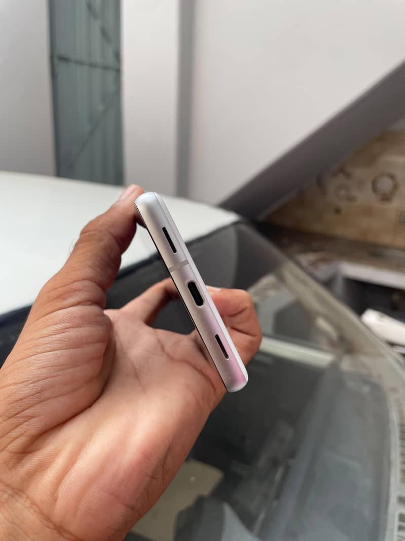 Google Pixel 7a 4