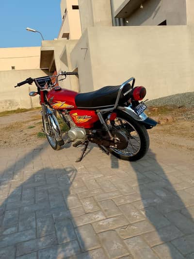 Honda bike 125 CG model 2021 urgent for sale
