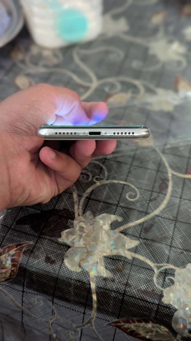 Apple iPhone X 1