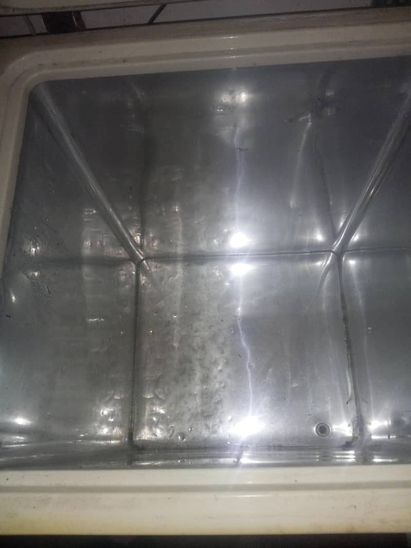 waves fridge 2