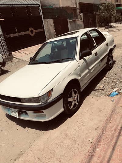 Mitsubishi Lancer 1990